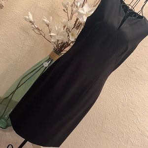 Gorgeous AnnTaylor black dress ❤️